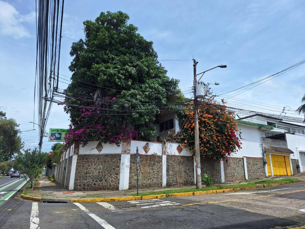 Lost In San Jose Hotel & Hostel Exterior foto